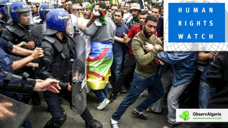 Photo d'une manifestation réprimée en Algérie avec le logo de Human Rights Watch
