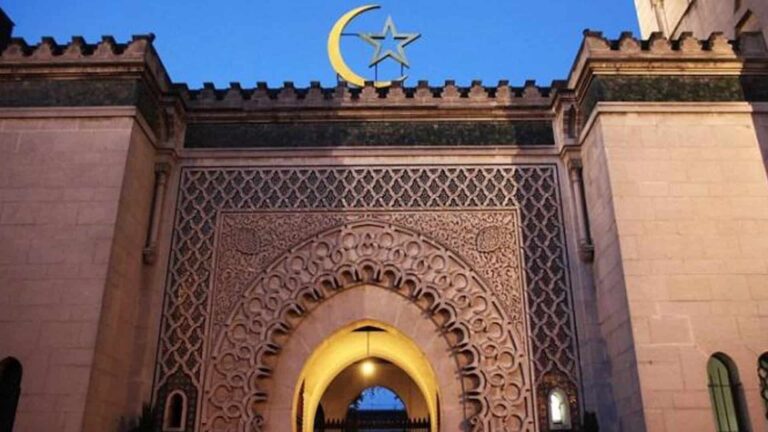 France : Un Algérien dégrade une mosquée en tentant d'y entrer de force