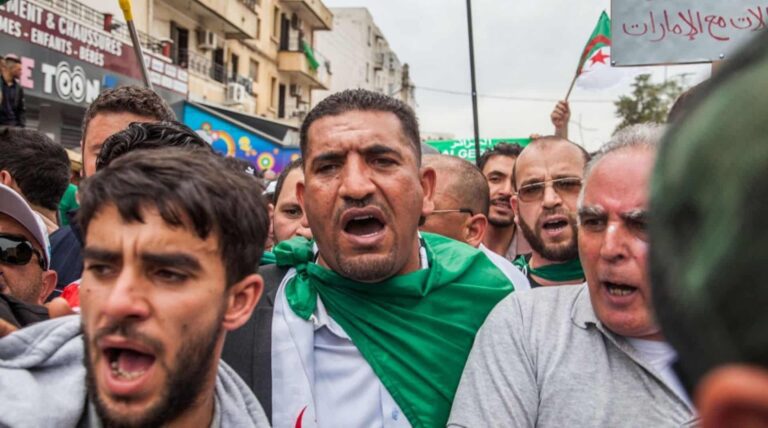 Algérie : Karim Tabbou et les détenus du Hirak bénéficieront-ils de la grâce ?