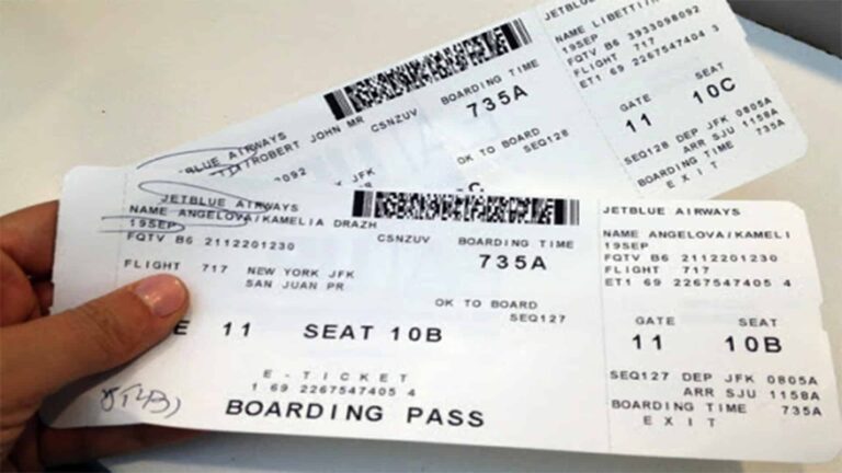 Photo : Billets d'avion