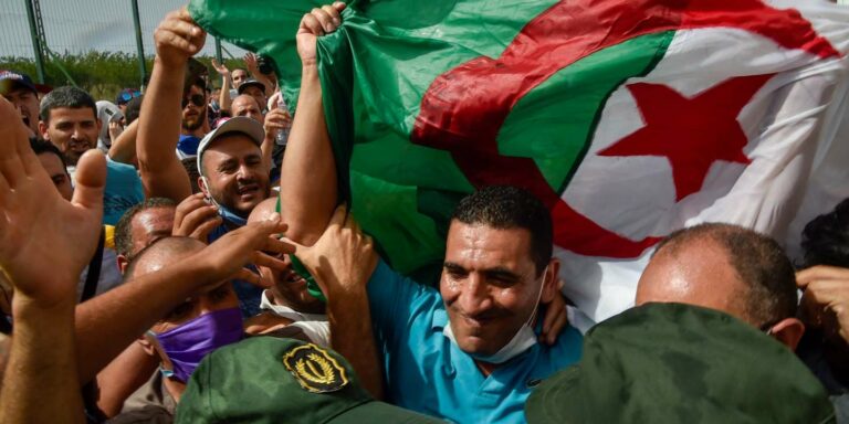 Algérie: Karim Tabbou kidnappé devant chez lui (CNLD)