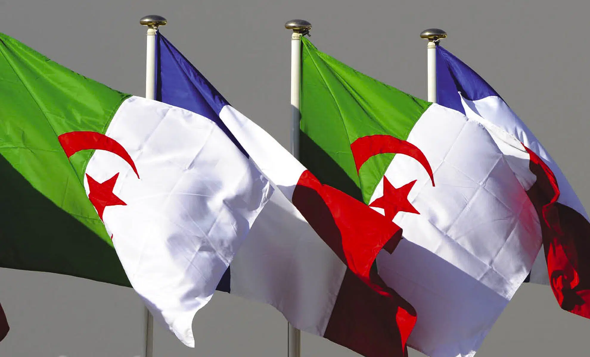 Drapeaux Algérie-France