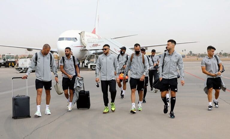 Équipe d'Algérie, arrivée à Marrakech, Maroc, avion Air Algérie