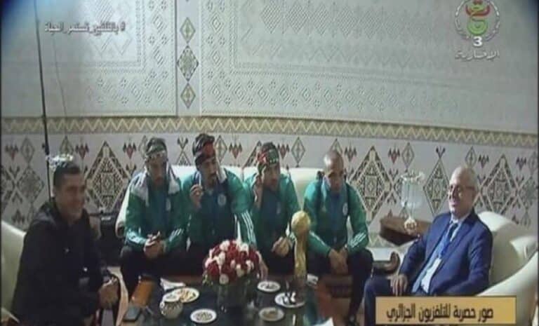 Images de l'arrivée des joueurs de l'équipe d'Algérie, diffusées par l'ENTV