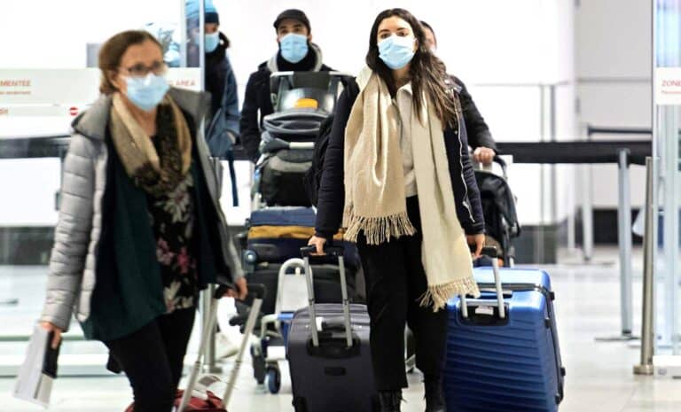 Voyageurs arrivant en Suisse