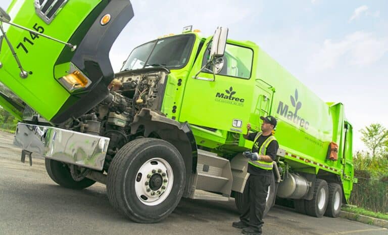Camion de l'entreprise canadienne GFL Matrec