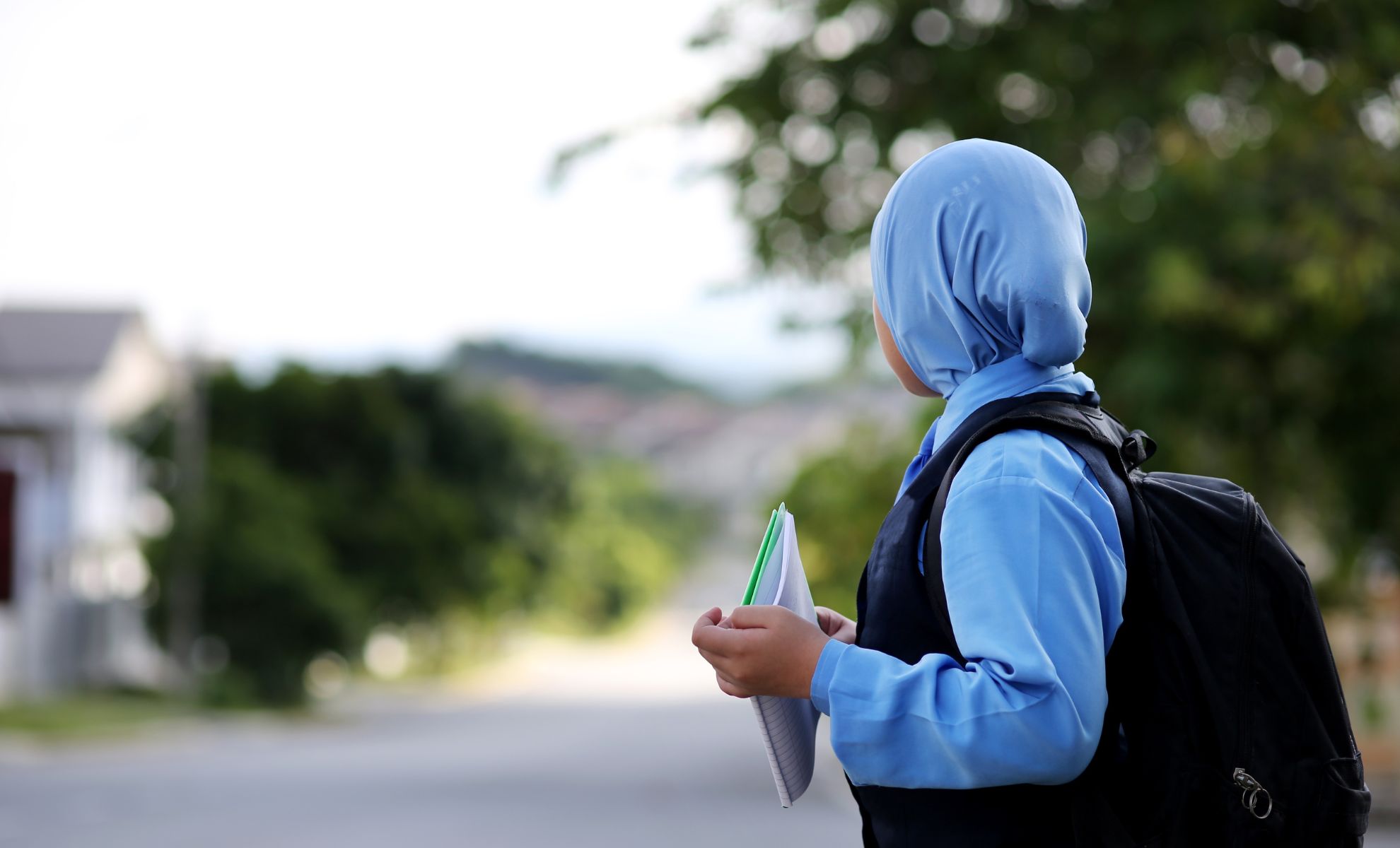 Écolière avec un hidjab