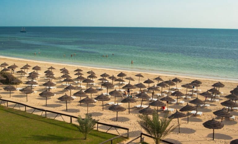 Plage touristique à Djerba, Tunisie Plage touristique à Djerba, Tunisie