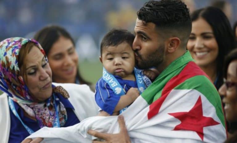 Riyad Mahrez et sa mère