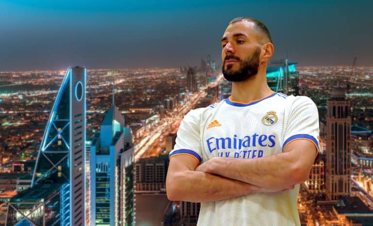Montage : Karim Benzema sur fond d'une ville d'Arabie saoudite