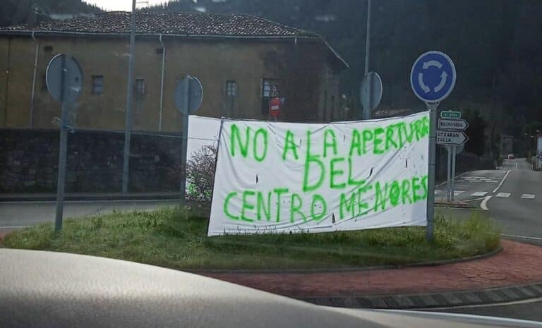 Manif Sopuerto - Espagne - Centre pour Migrants mineurs