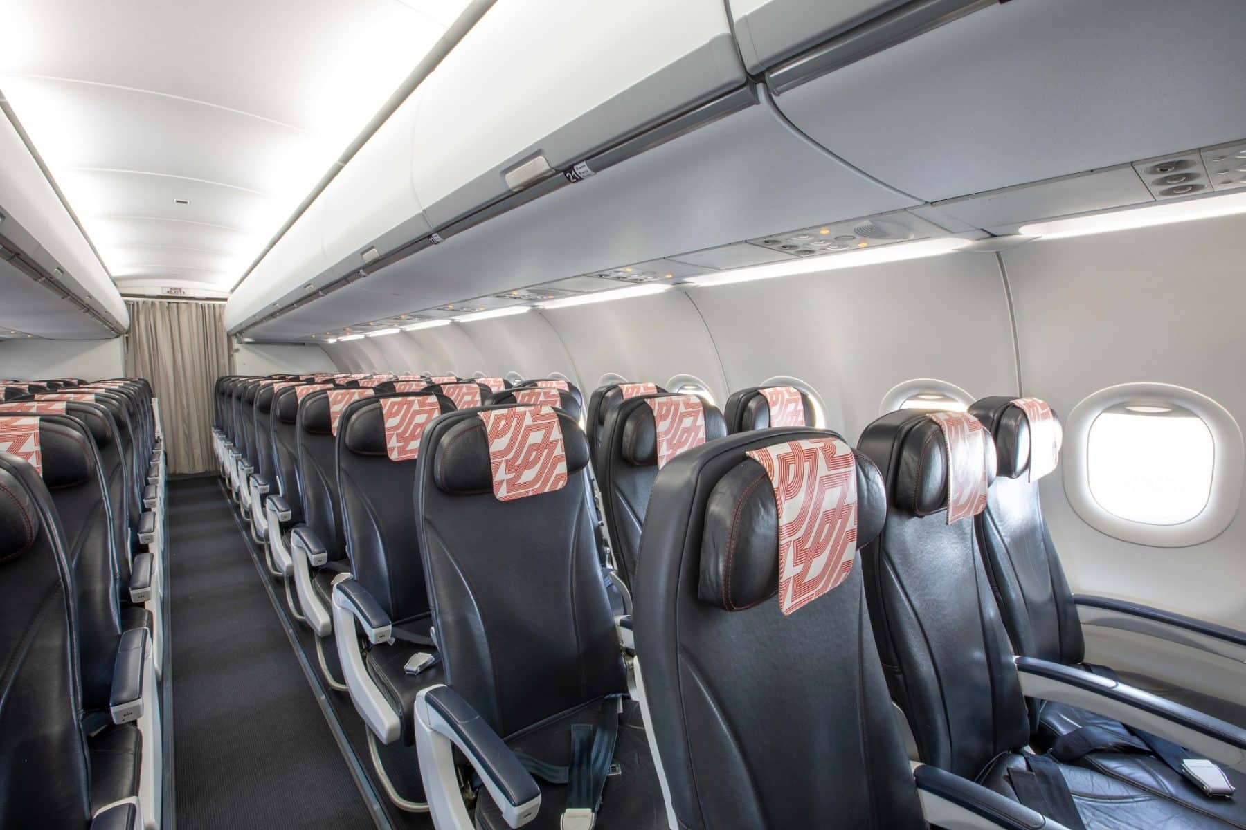 Intérieur d'un avion Airbus A 320 en classe économique