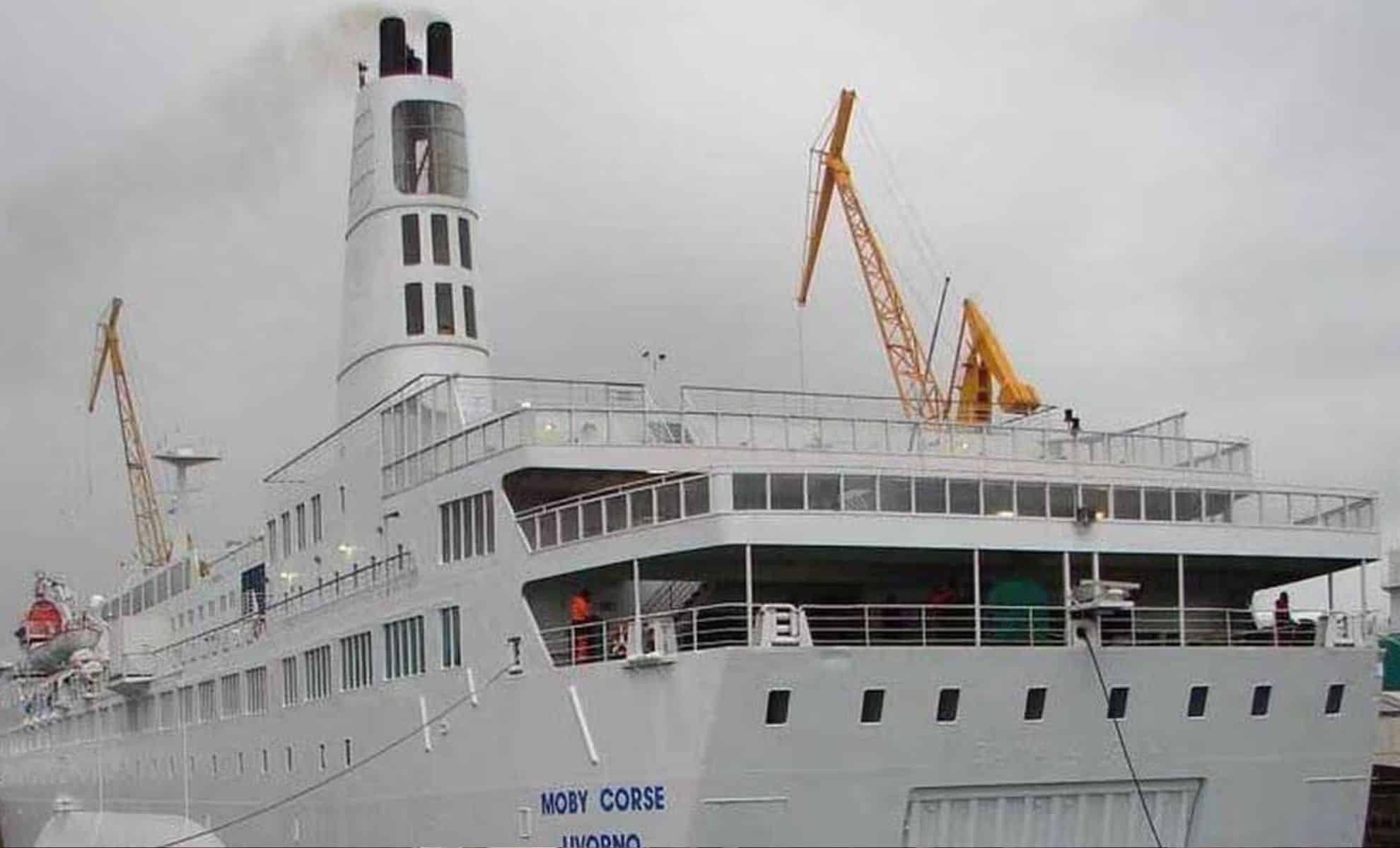 Moby Corse, rebaptisé Santa Cruz par SARL Aures Moby Corse, rebaptisé Santa Cruz par SARL Aures