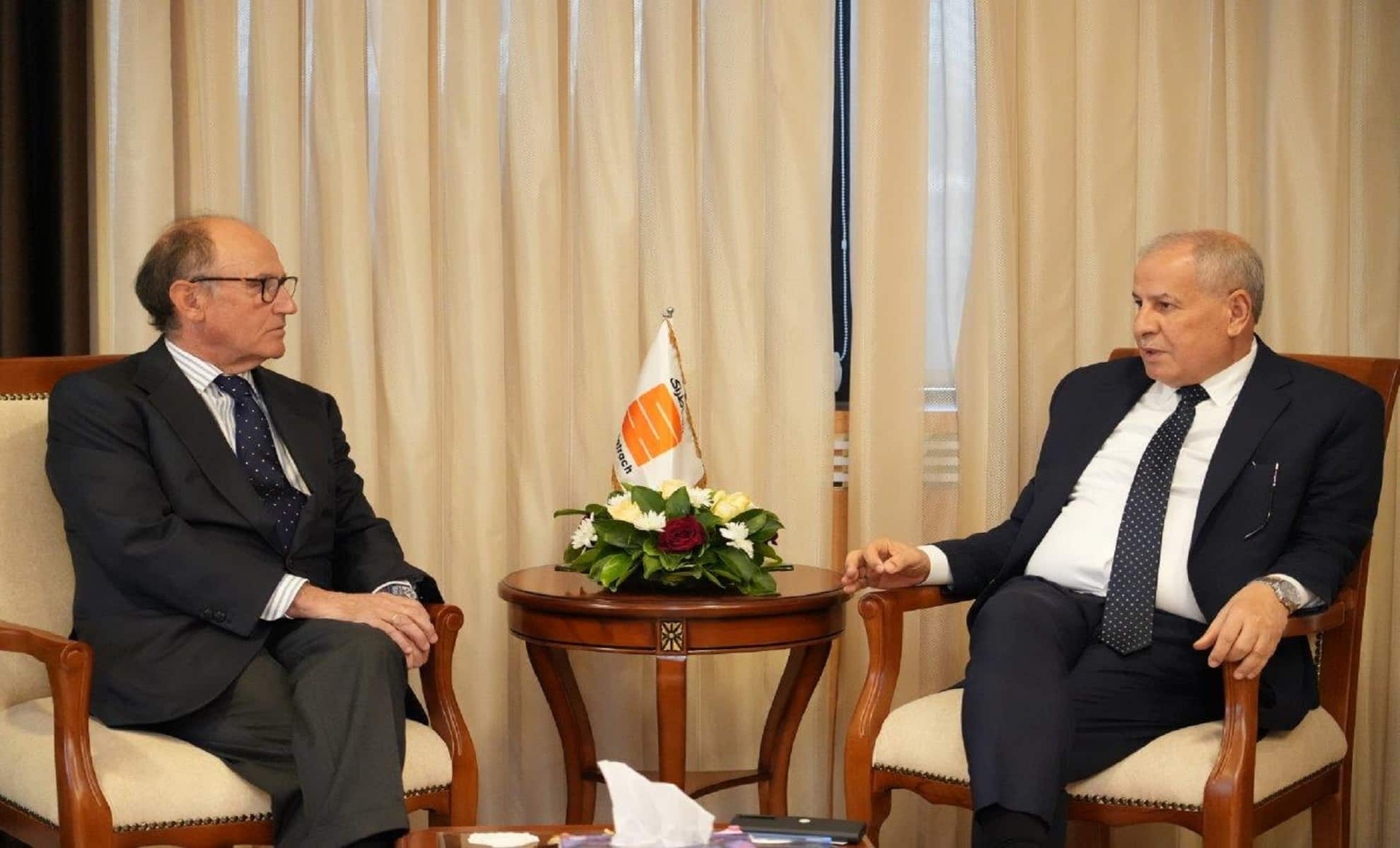 Sonatrach - Algérie - Técnicas Reunidas - Espagne - Hachichi - Arbaro