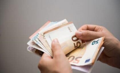 Allocation touristique - Banques autorisées - Euro - Dinar algérien