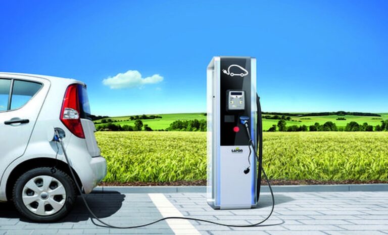 Véhicules électriques - Borne de recharge - Algérie