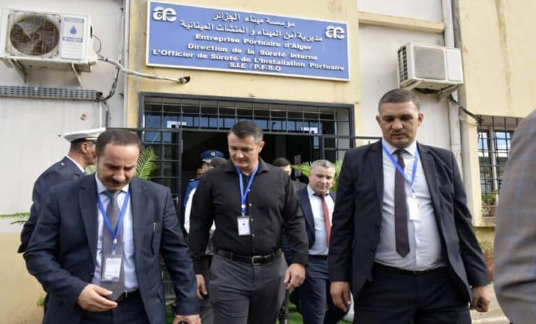 Des experts de la Garde côtière américaine en visite au port d’Alger