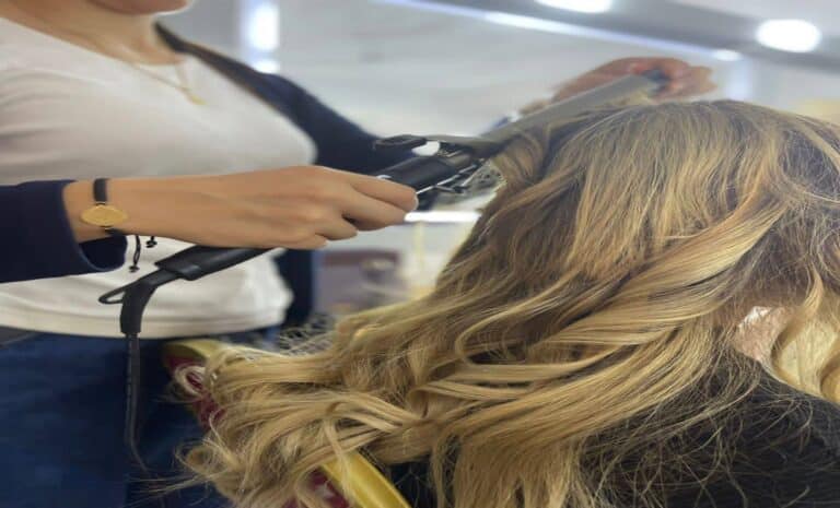 France : un institut de beauté fermé pour avoir employé une Algérienne sans-papiers