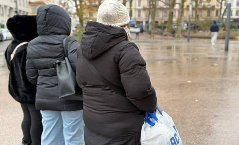 Femmes algériennes - Sans-papiers - France - Lyon