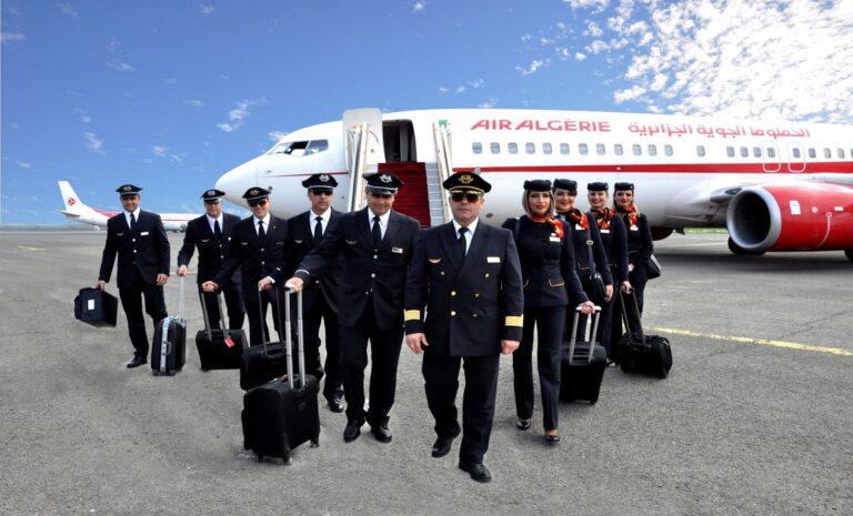 Air Algérie - Hôtesses et stewards - PNC