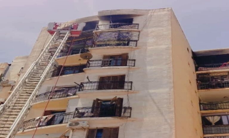 Algérie - Geste héroïque - Incendie à Oran
