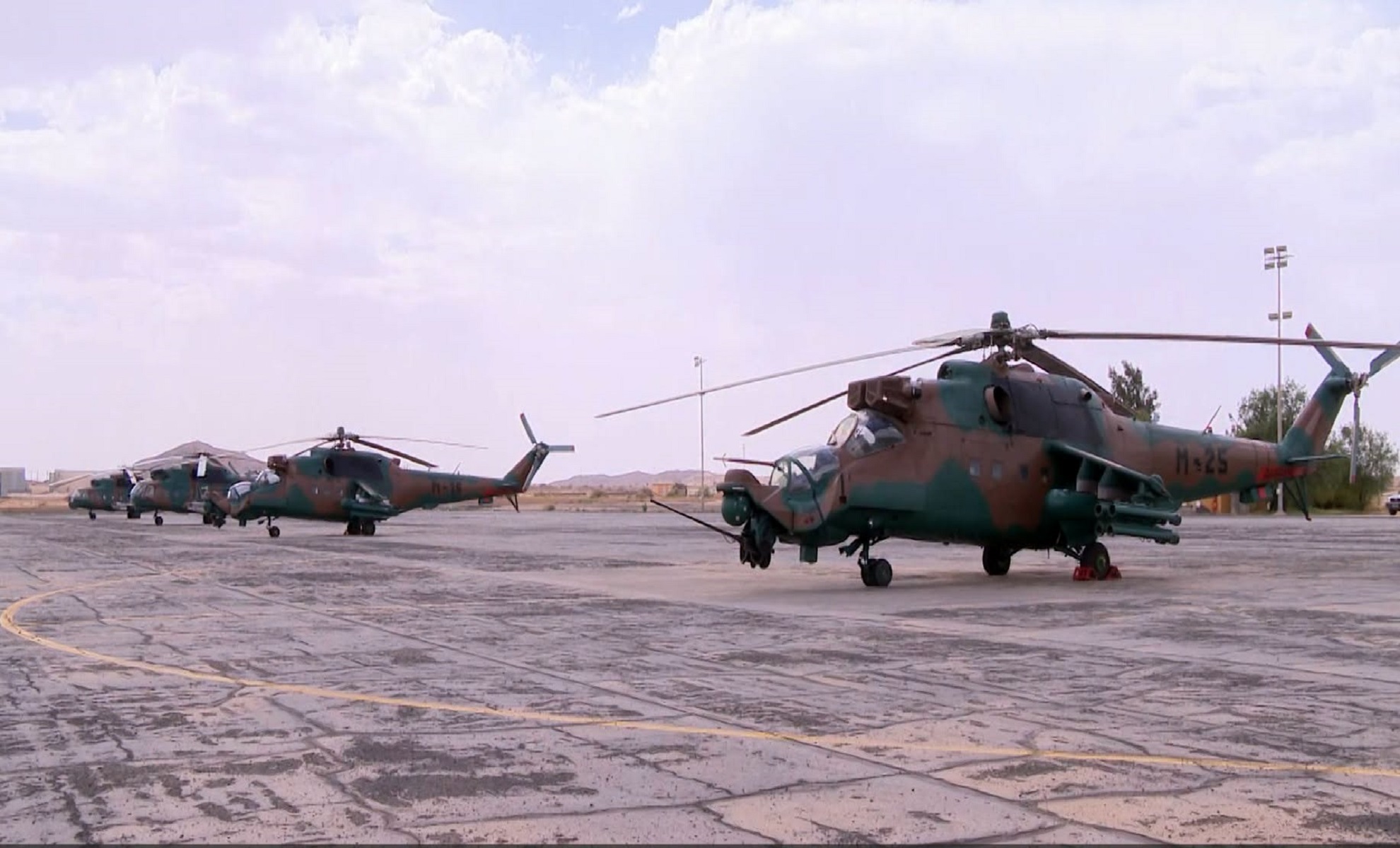 L'Algérie offre 4 hélicoptères et du matériel militaire au Niger