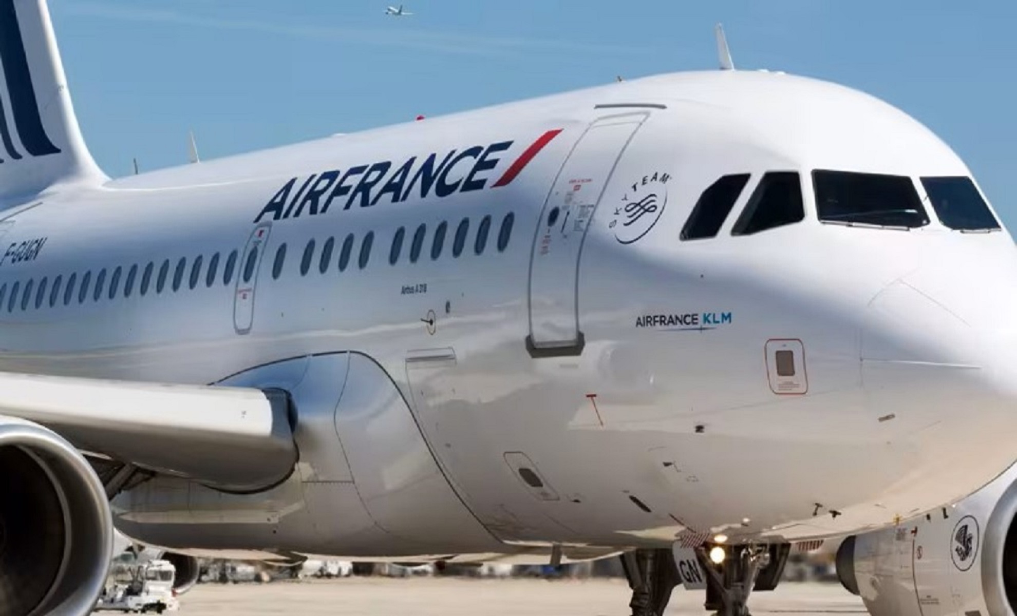 Air France : des voyageurs algériens seraient interdits d'embarquement vers le Maroc