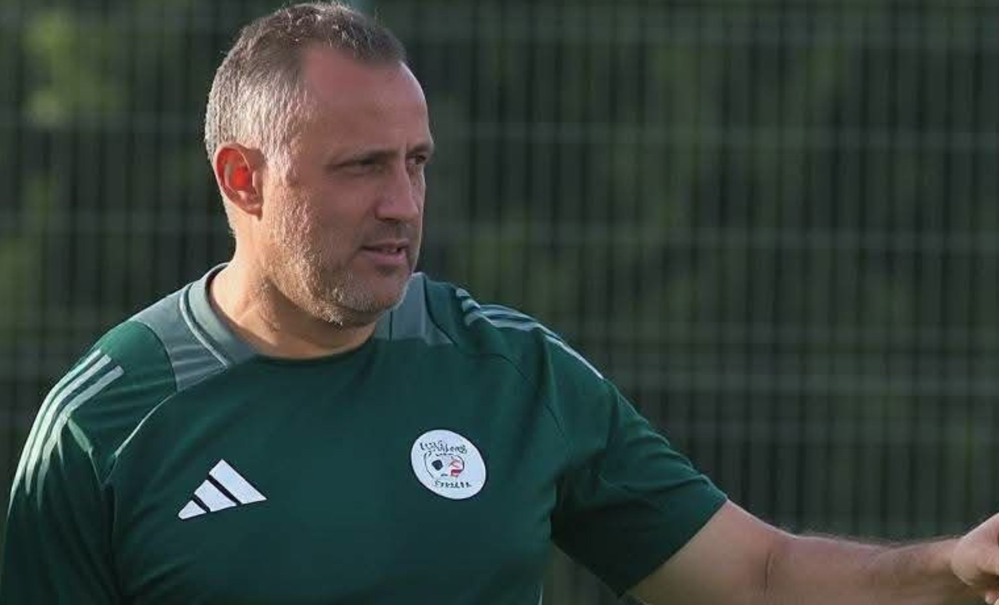 Brahim Hemdani - Equipe d'Algérie Brahim Hemdani - Equipe d'Algérie