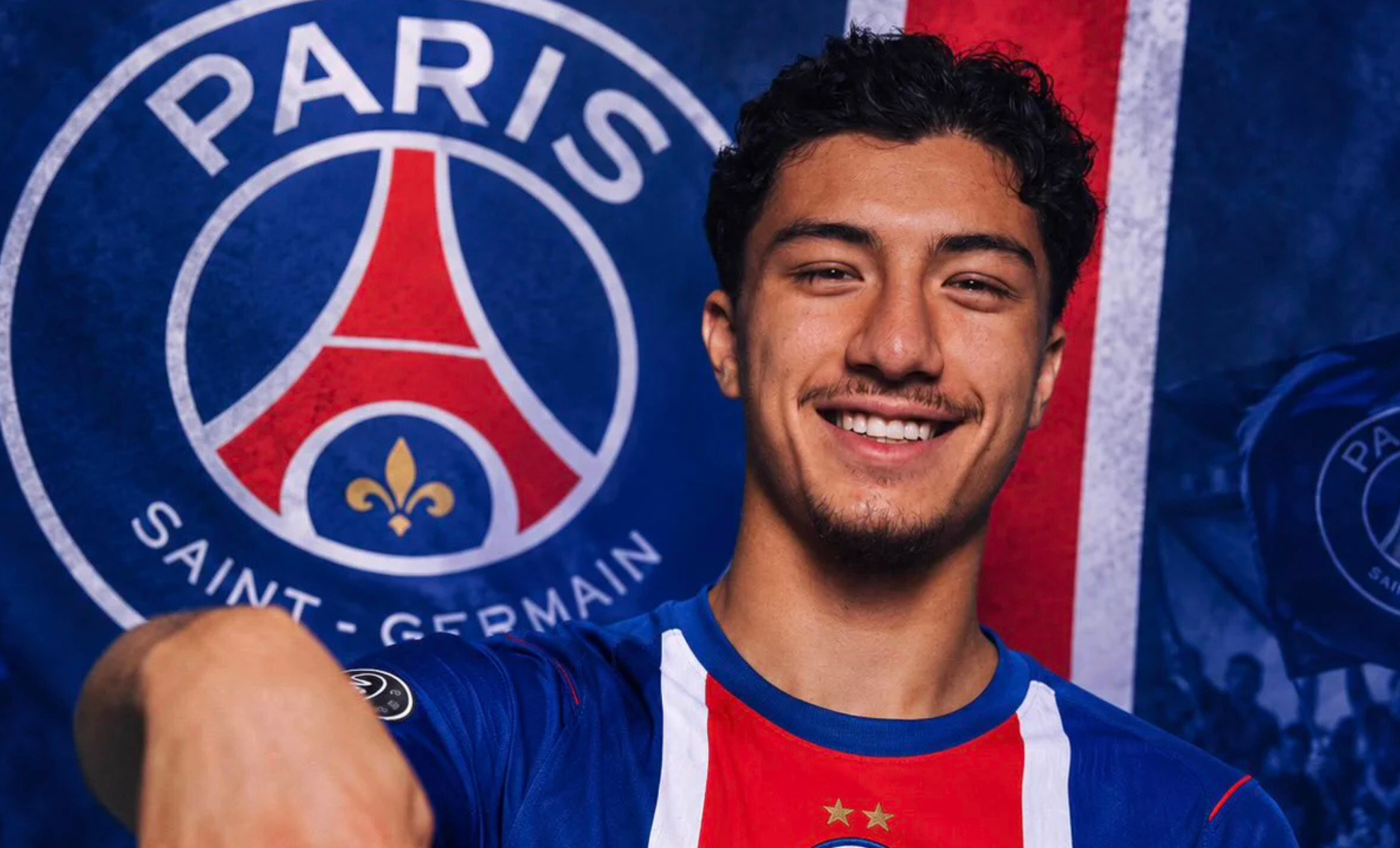 Ibrahim Maza avec le maillot du PSG