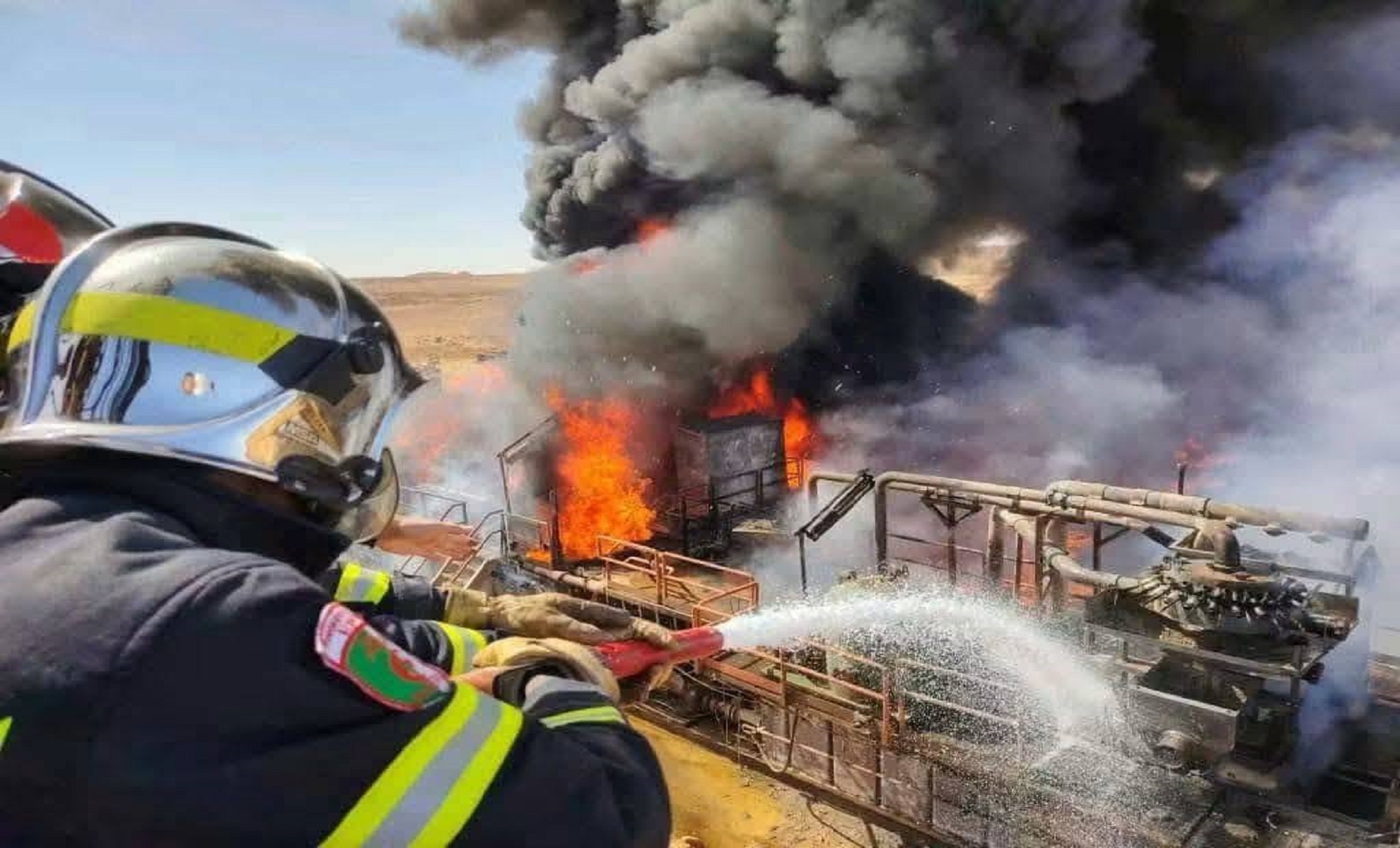 Algérie : un incendie se déclare sur un site de forage de Sonatrach Algérie : un incendie se déclare sur un site de forage de Sonatrach
