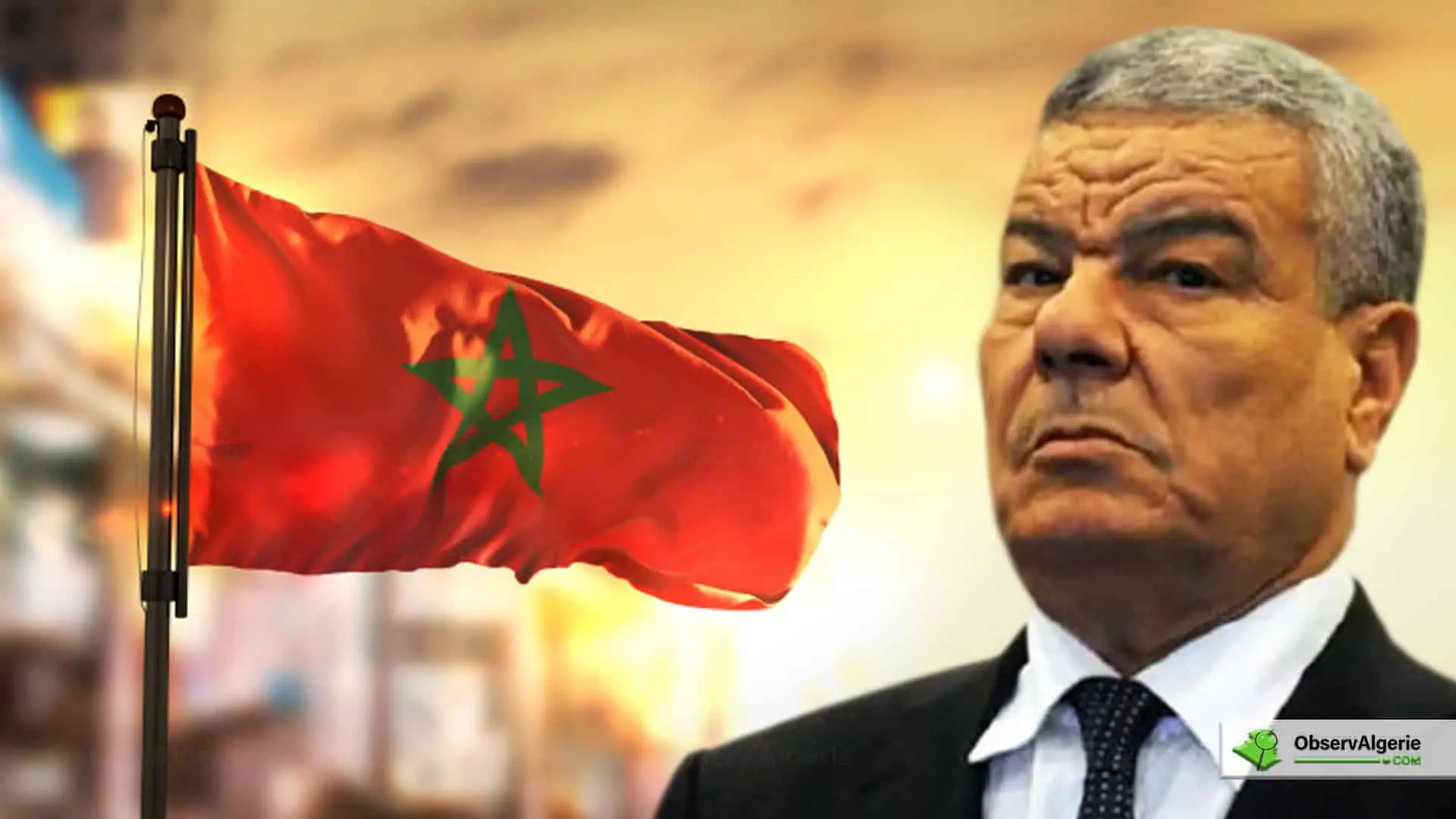 Amar Saâdani sur fond d'un drapeau Marocain